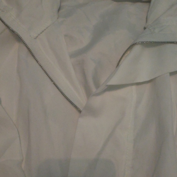 White jacket - Picture 5 of 7